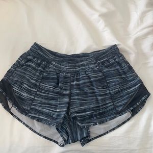 Lululemon Hotty Hot Short 2.5”